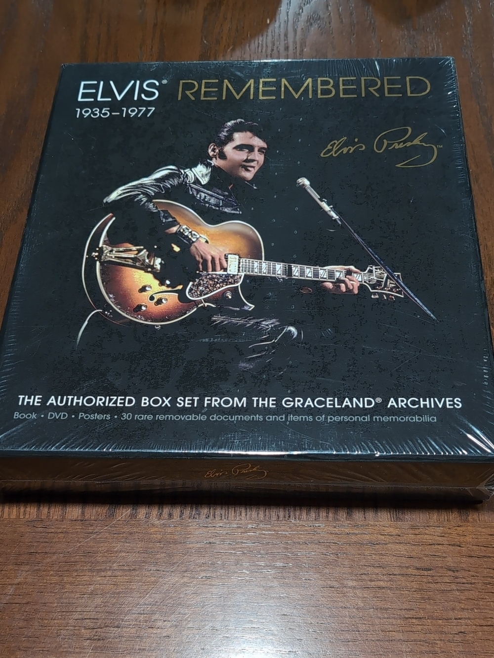 ELVIS-Remembered 1935-1977 The Authorized Box Set From The Graceland Archives